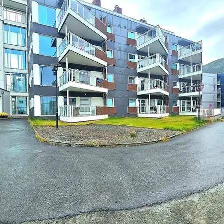 Very Cozy And Central Near The City Centre Apartment